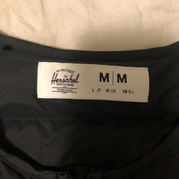 Quilted Hershel featherless coat size Medium, sold out in stores and online. - Picture 6 of 6